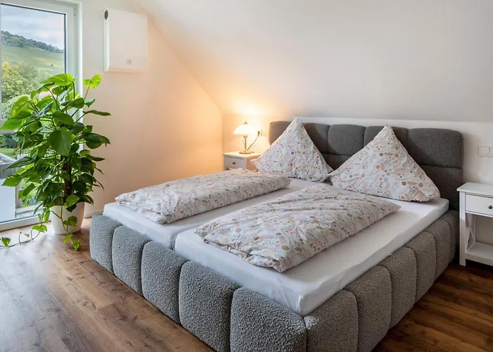 Ferienhaus Ebringen アパート *